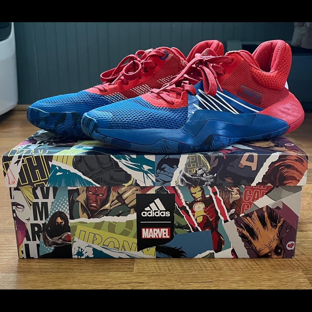 Boys Adidas D.O.N Issue 1 Basketball Shoes
